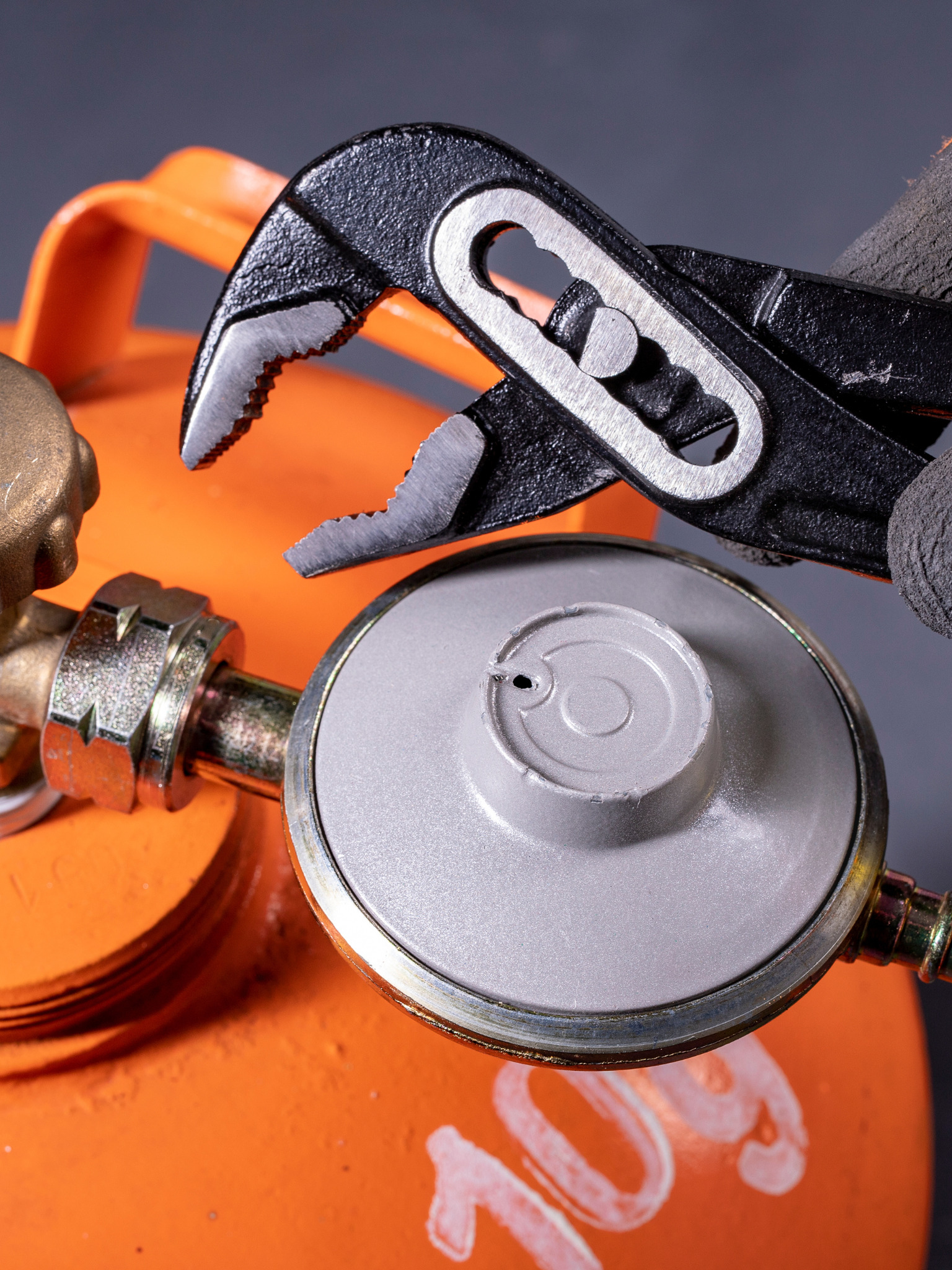 gas safe registered engineer near me Featherstone, WF7